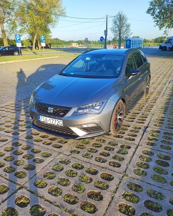 Seat Leon cena 120000 przebieg: 82000, rok produkcji 2018 z Sandomierz małe 596